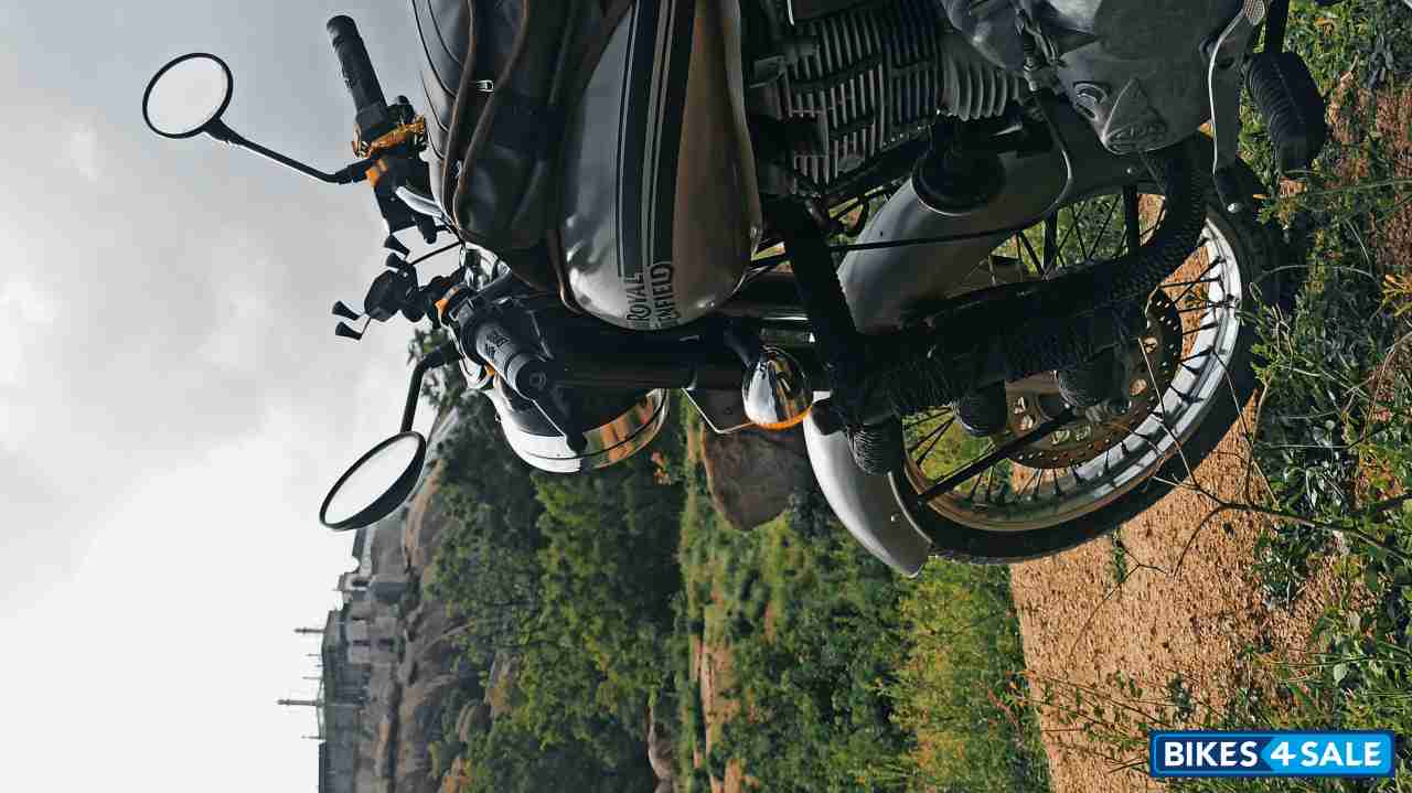 Royal Enfield Classic Gunmetal Grey Royal Enfield Classic Gunmetal Grey