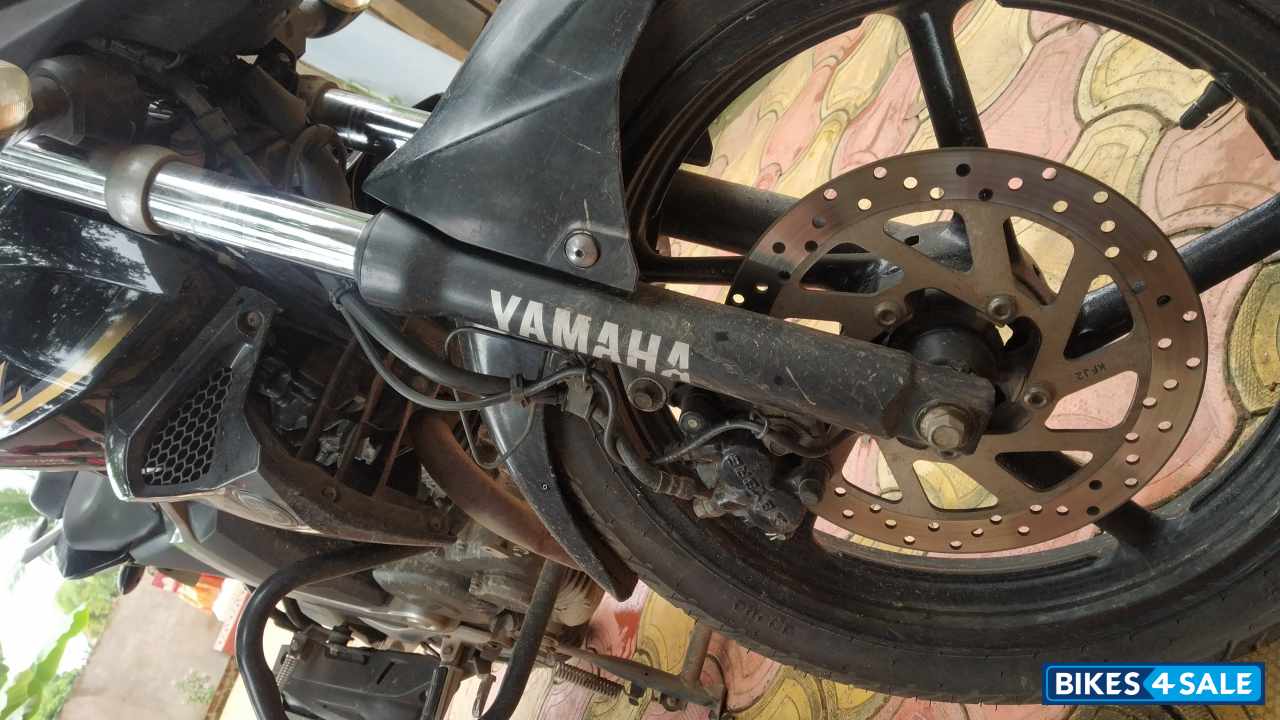 Yamaha FZ FI V2