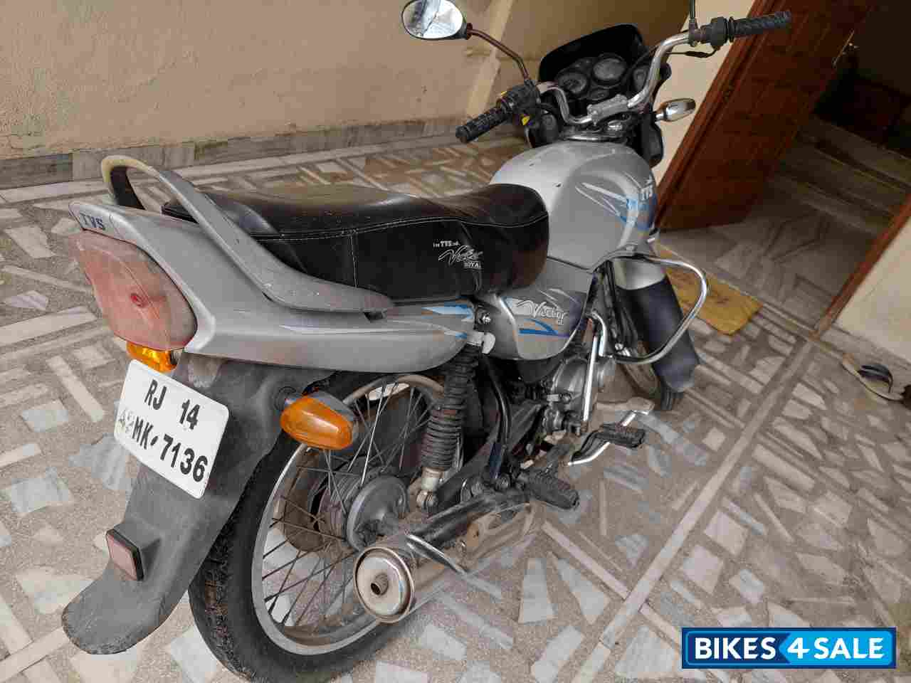 TVS Victor GL