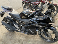 Black Yamaha YZF R15 V2