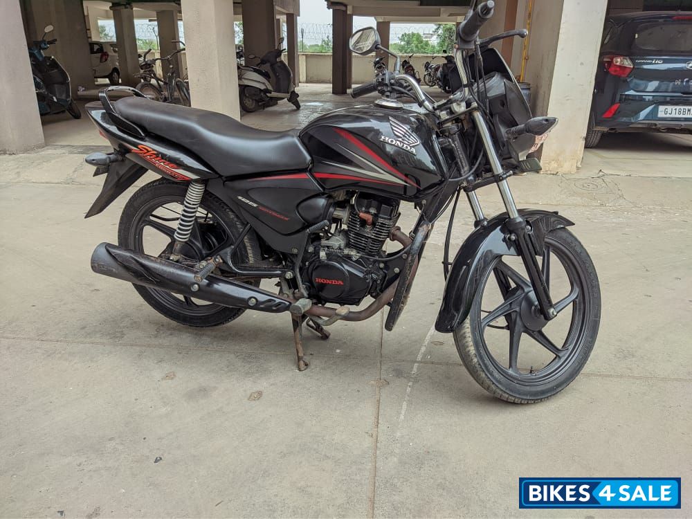 Black Honda SP 125 BSVI