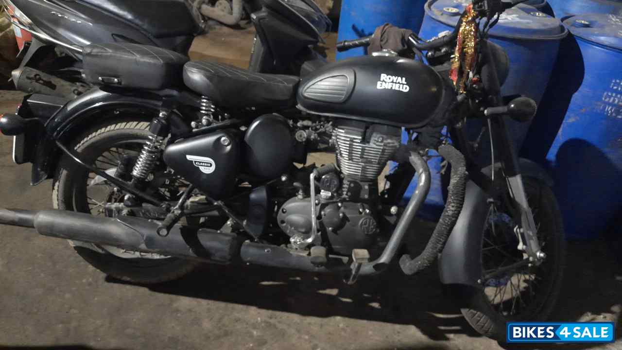 Royal Enfield Classic 500