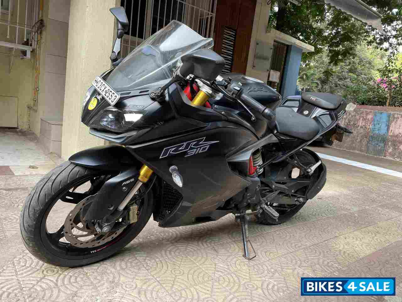 Matte Black TVS Apache RR 310