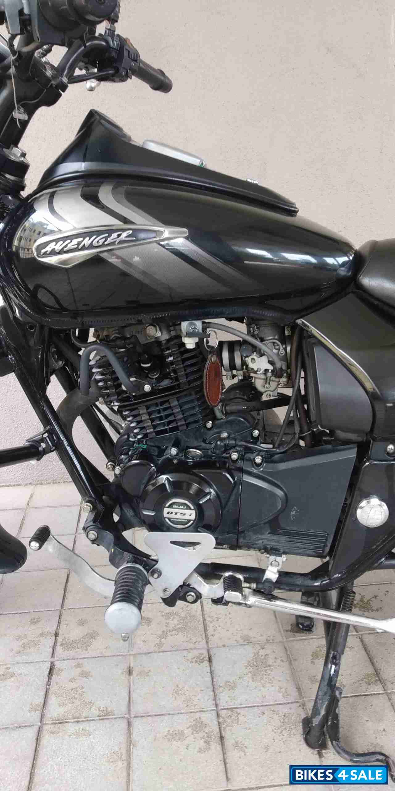 Bajaj Avenger