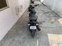 Black Bajaj Discover 100 DTS-Si