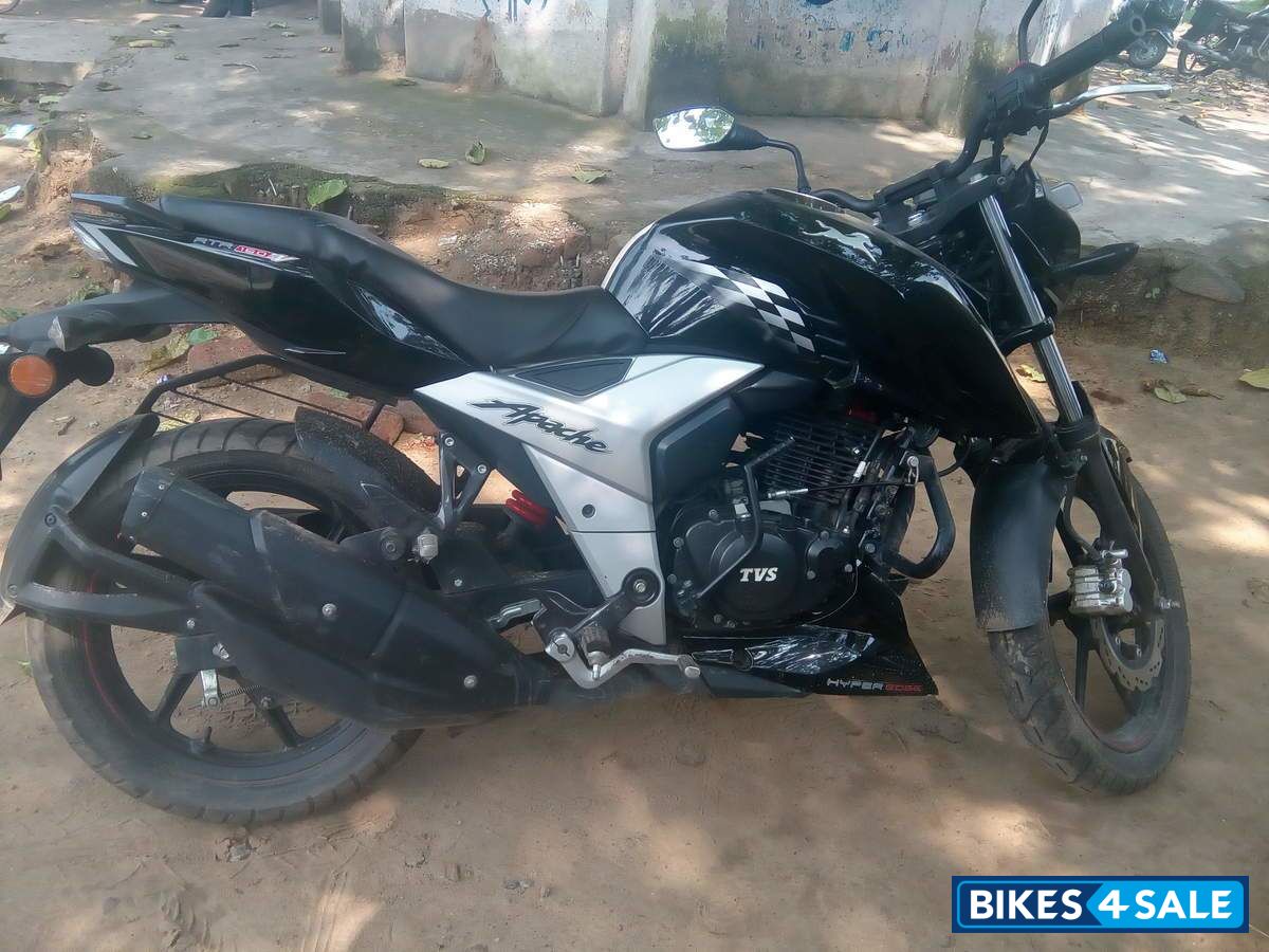 TVS Apache RTR 160 4V