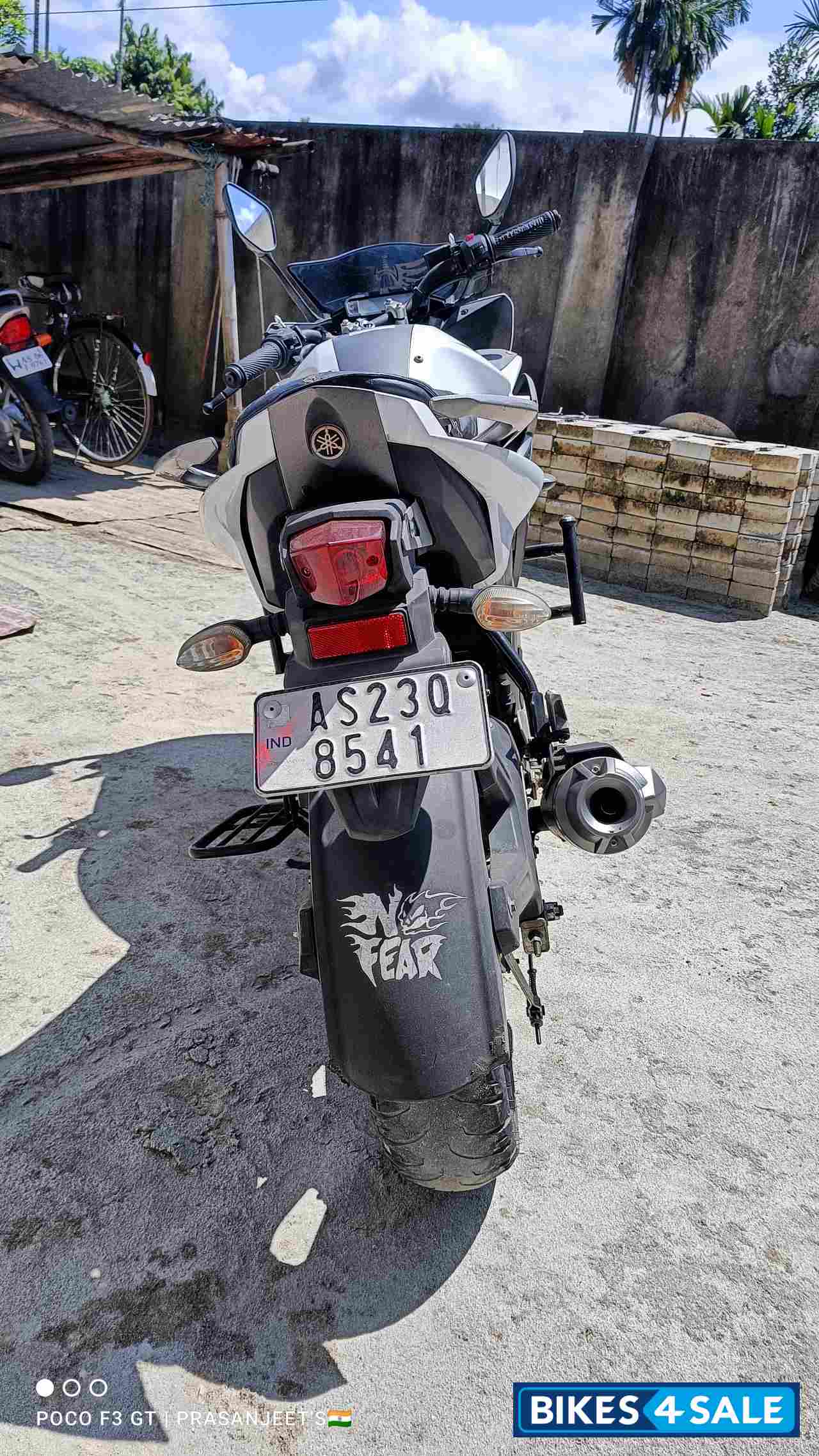 Blue Silver Yamaha Fazer FI V2