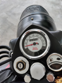 Stealth Black Royal Enfield Classic 350 BS VI EFI with Dual Channel ABS