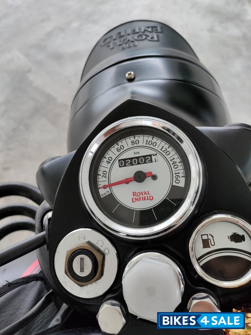 Stealth Black Royal Enfield Classic 350 BS VI EFI with Dual Channel ABS