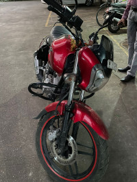 Bajaj V15