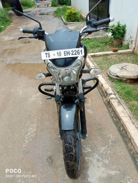 Bajaj V15