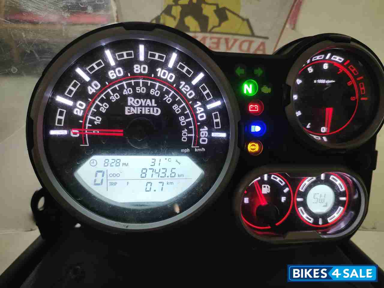 Snow White Royal Enfield Himalayan BS VI