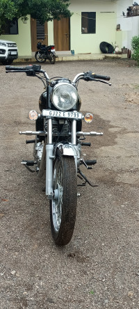 Black Royal Enfield Bullet Electra Twinspark