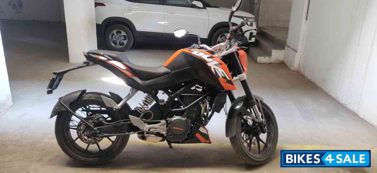 KTM Duke 200