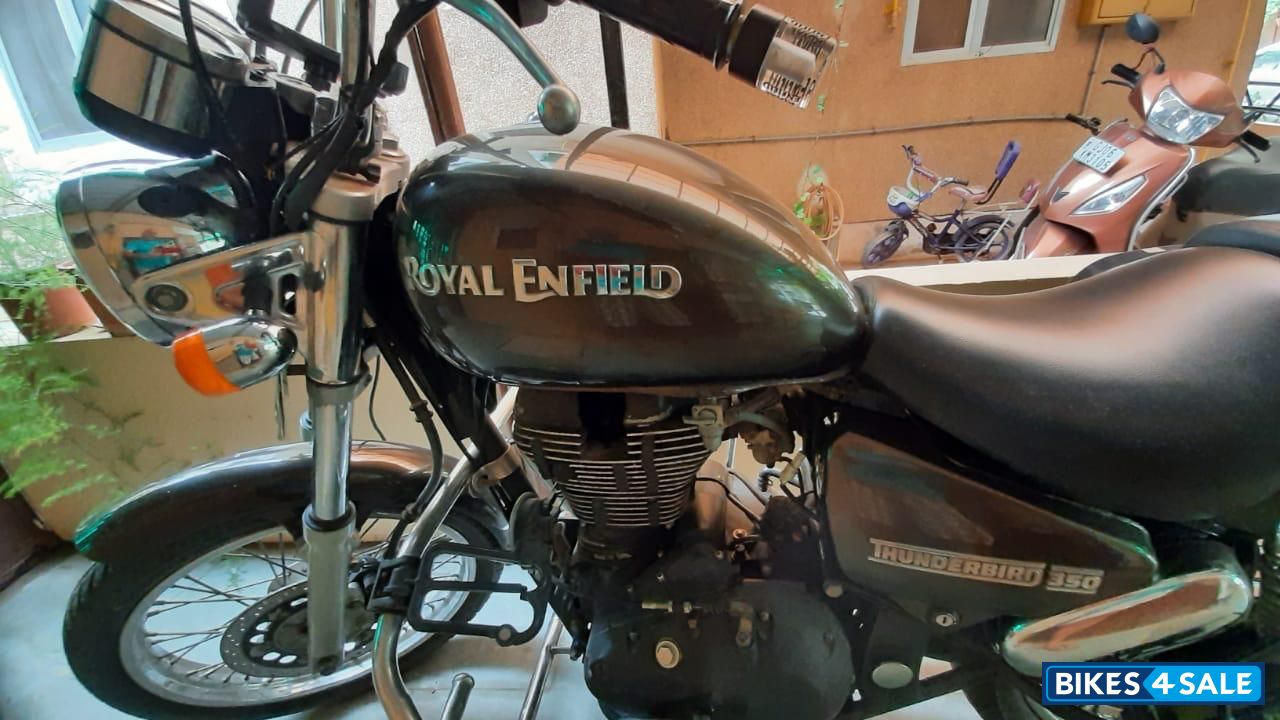 Lightning Royal Enfield Thunderbird 350