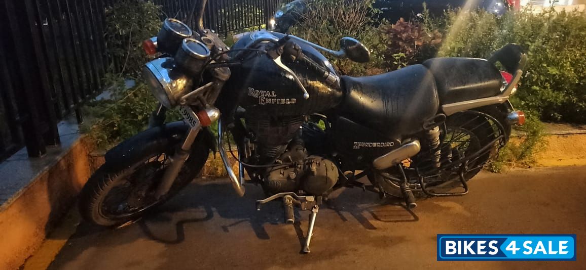 Royal Enfield Thunderbird 350 Royal Enfield Thunderbird 350