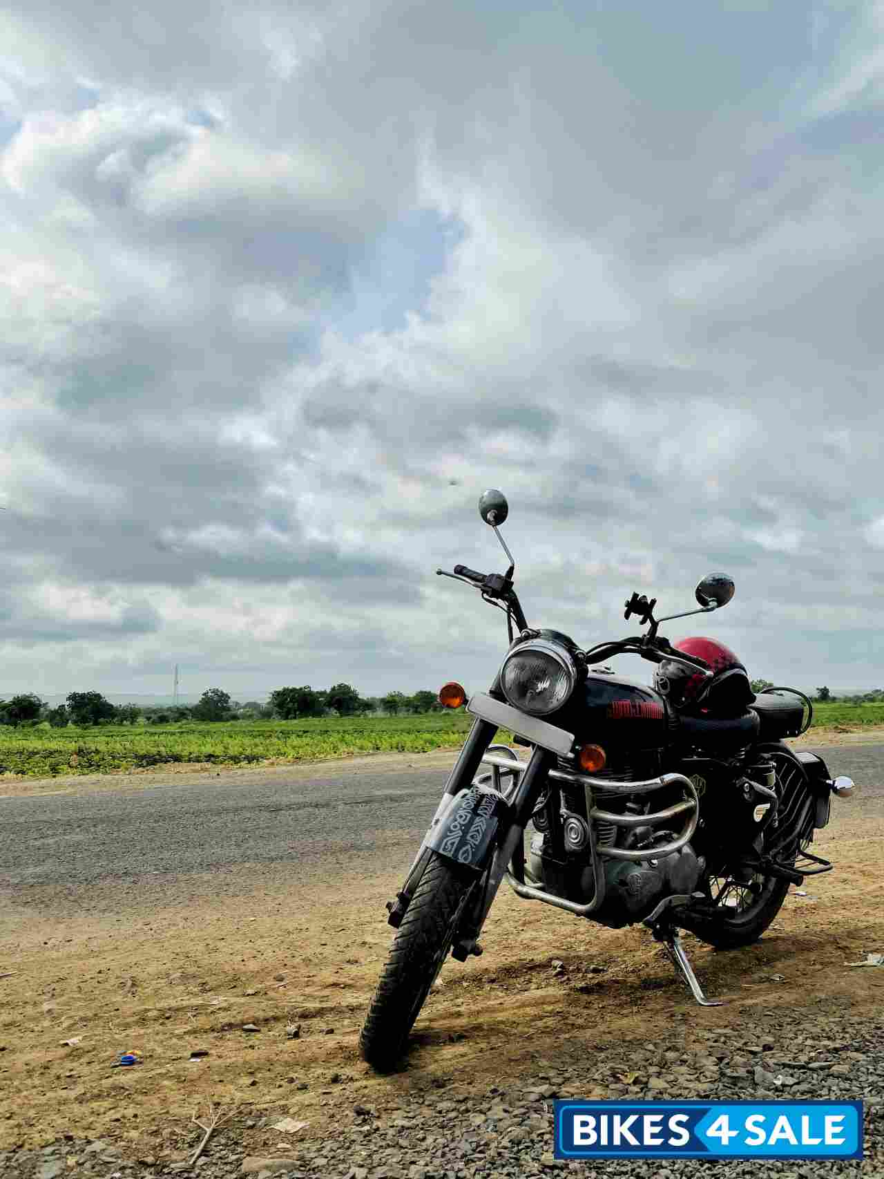 Black Royal Enfield Classic 350