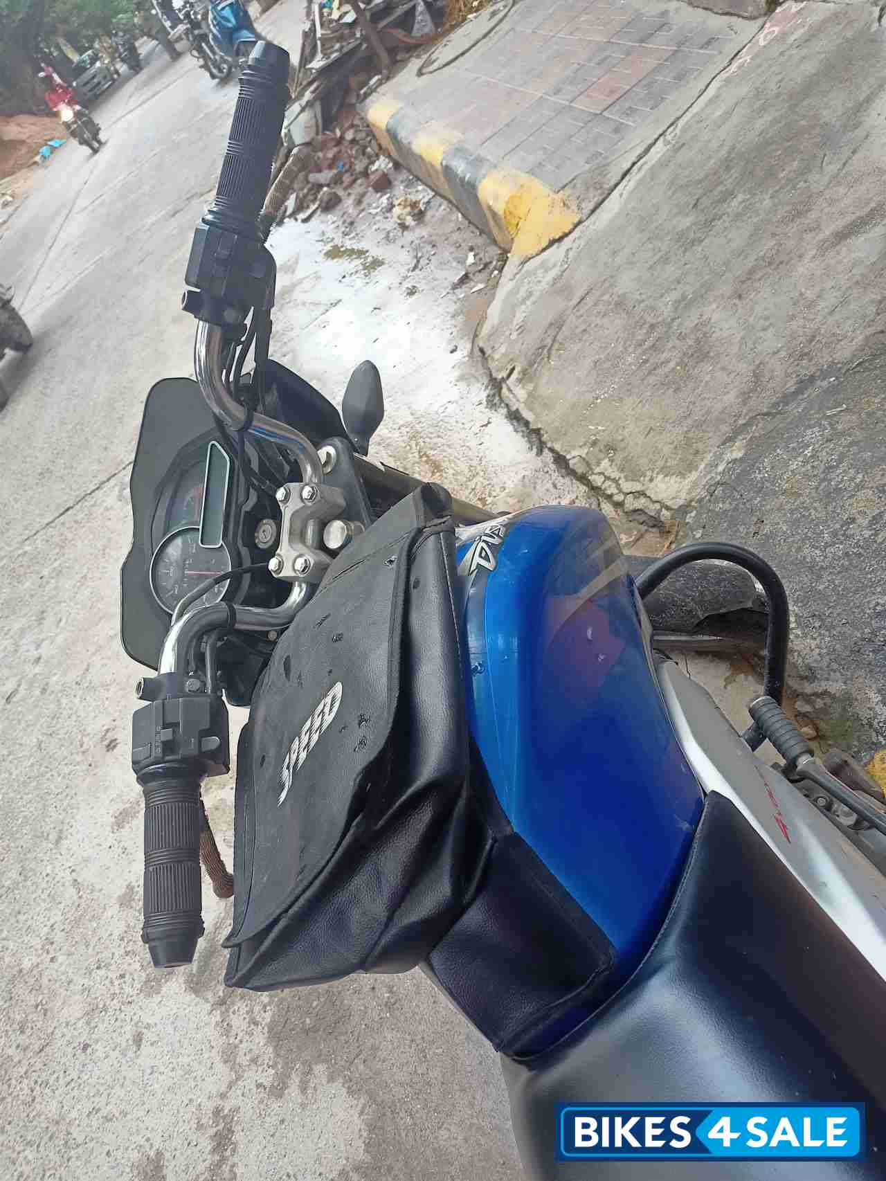 Bajaj Discover 100T