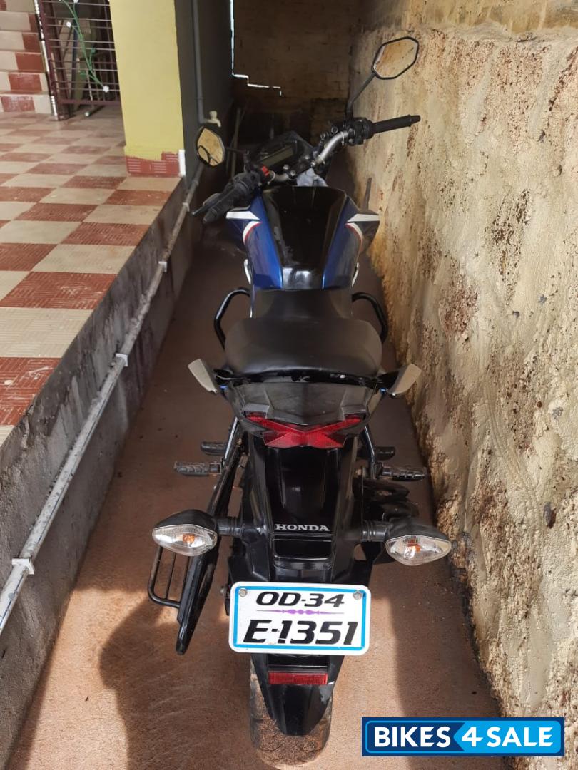 Athletic Blue Honda CB Hornet 160R