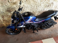 Athletic Blue Honda CB Hornet 160R