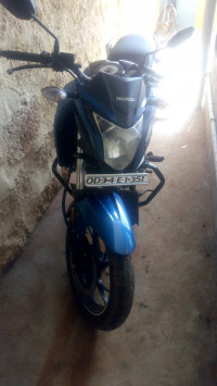Athletic Blue Honda CB Hornet 160R