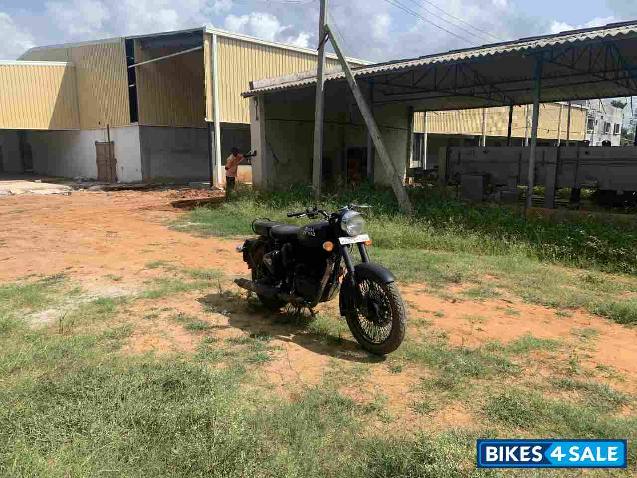 Black Royal Enfield Classic 500