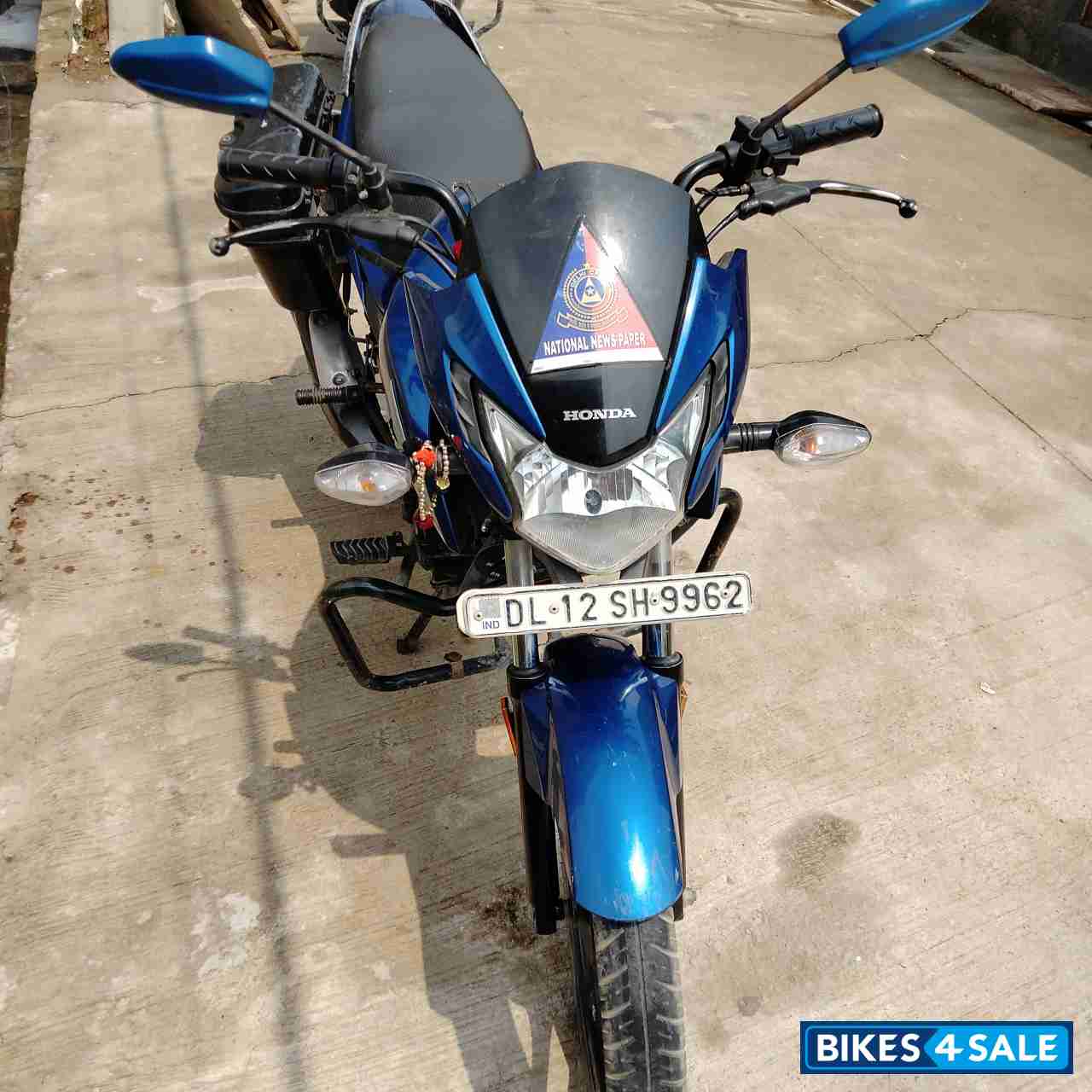 Blue Honda Livo 110