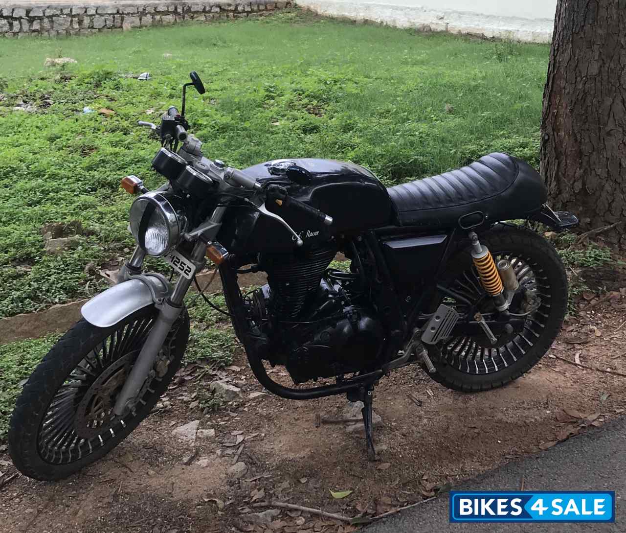 Black Royal Enfield Continental GT 535