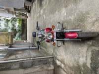 Bajaj Avenger 220 DTS-i
