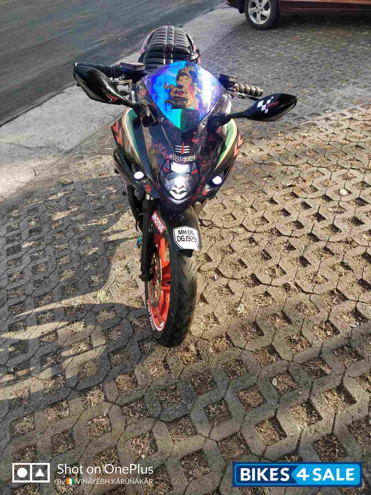 Black Suzuki Gixxer SF Fi