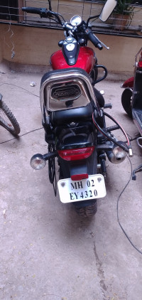 Bajaj Avenger Street 180
