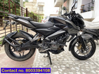 Black Bajaj Pulsar 200 NS