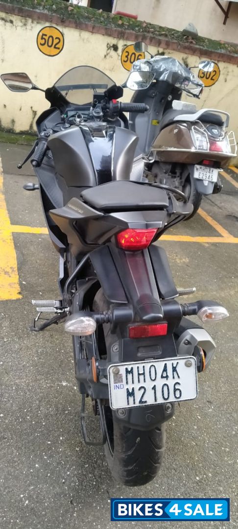 Black Metalic Yamaha YZF R15 V3 BS6