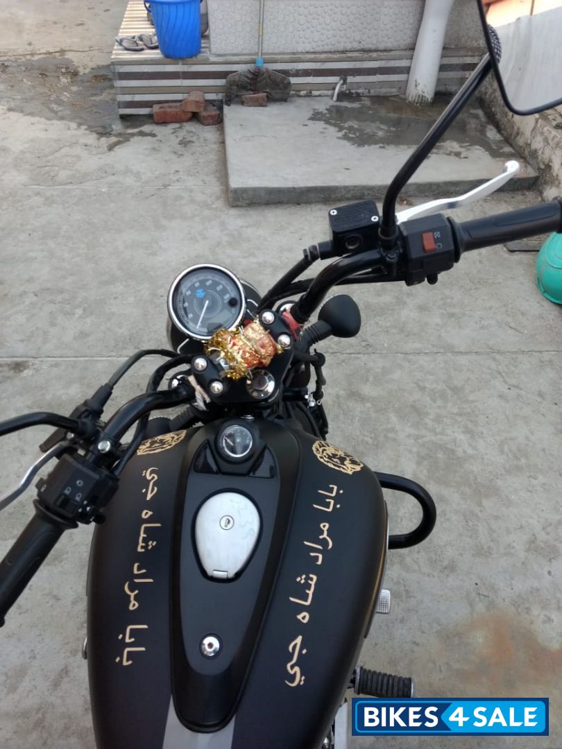 Blue Bajaj Avenger Street 150