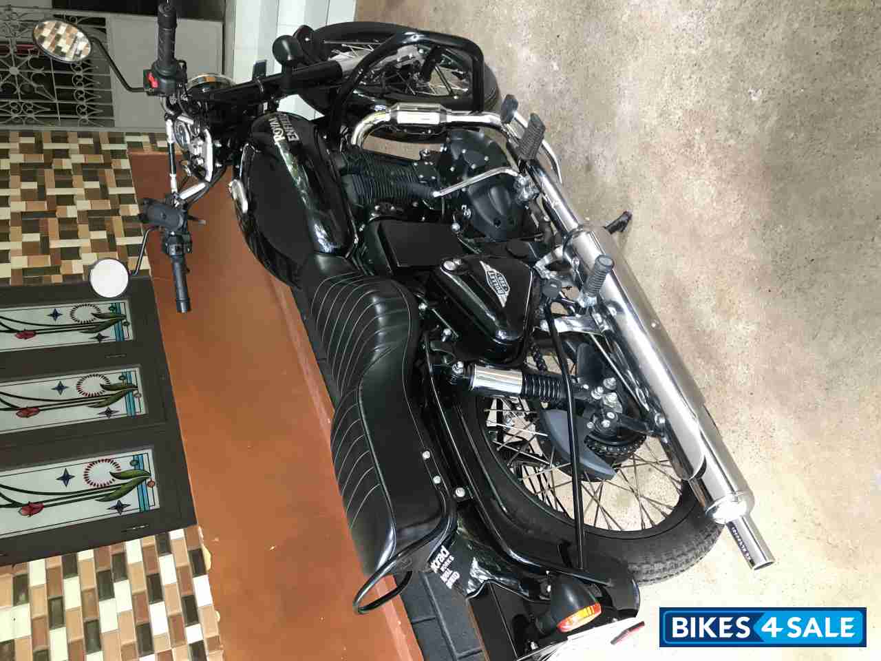 Black Royal Enfield Bullet 350 ES BS6