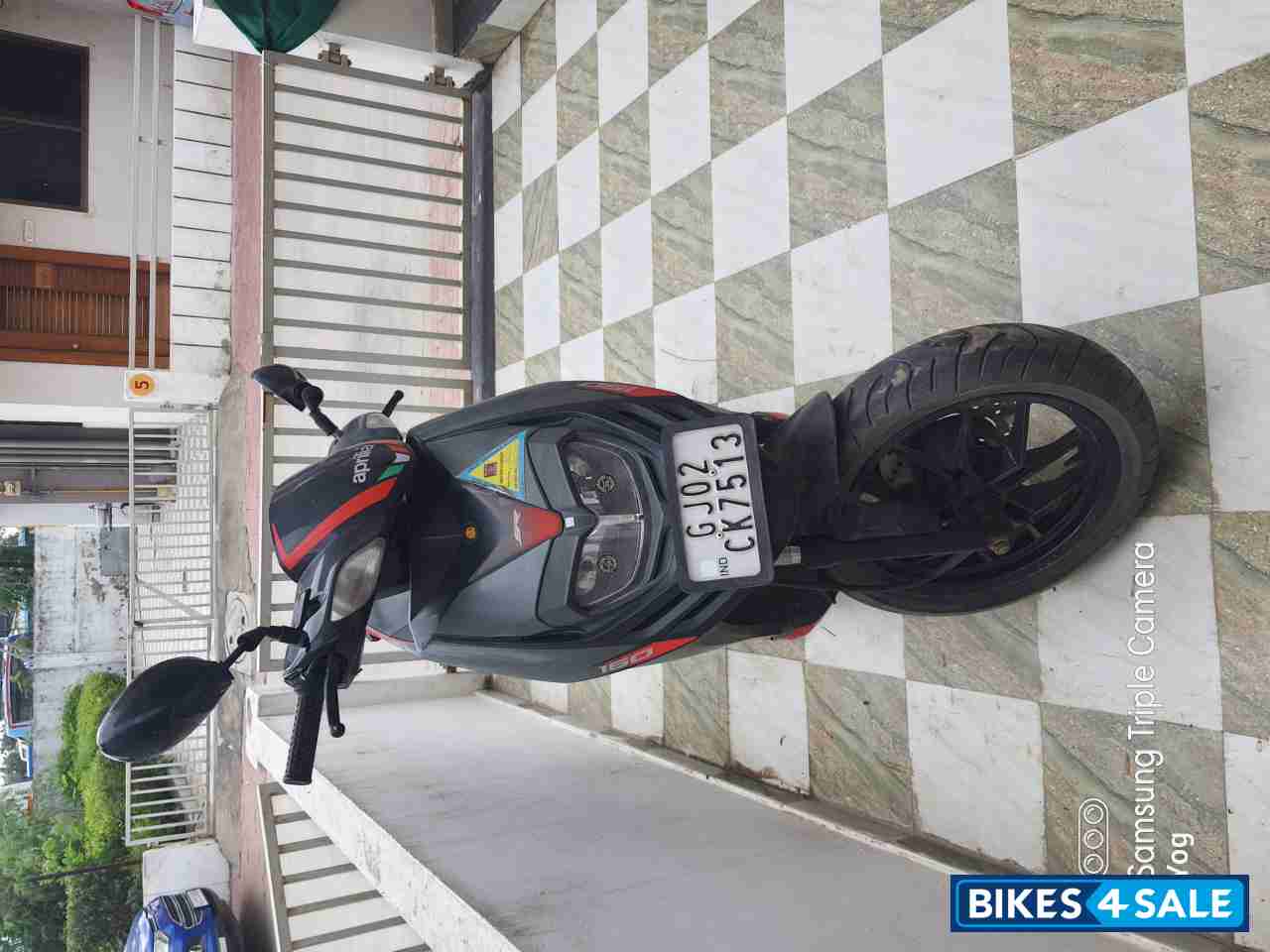 Black Red Aprilia SR 150