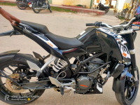 Black And White KTM Duke 200