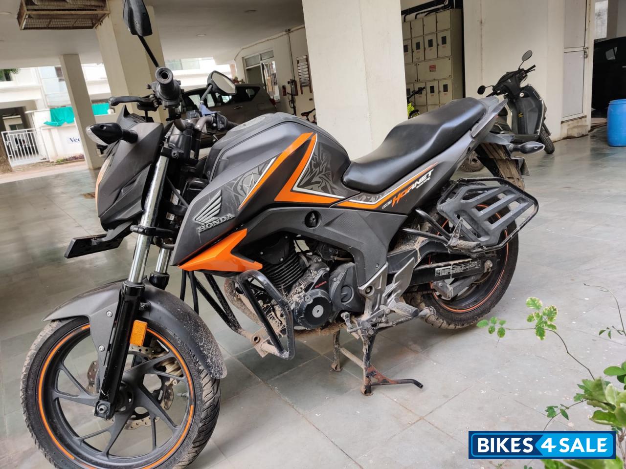 Honda CB Hornet 160R ABS