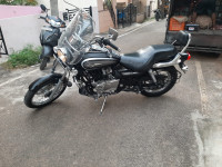 Ebony Black Bajaj Avenger Cruise 220