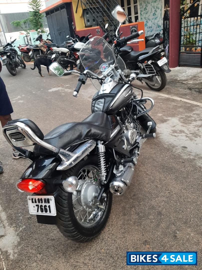 Ebony Black Bajaj Avenger Cruise 220