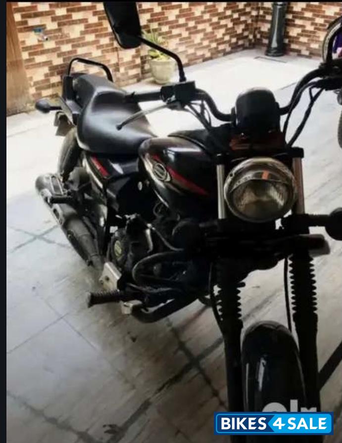 Bajaj Avenger Street 220