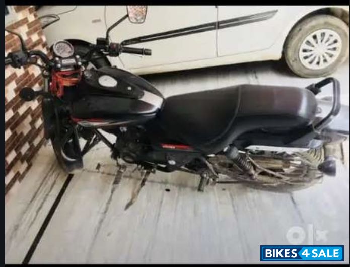 Bajaj Avenger Street 220