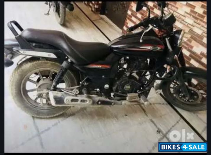 Bajaj Avenger Street 220