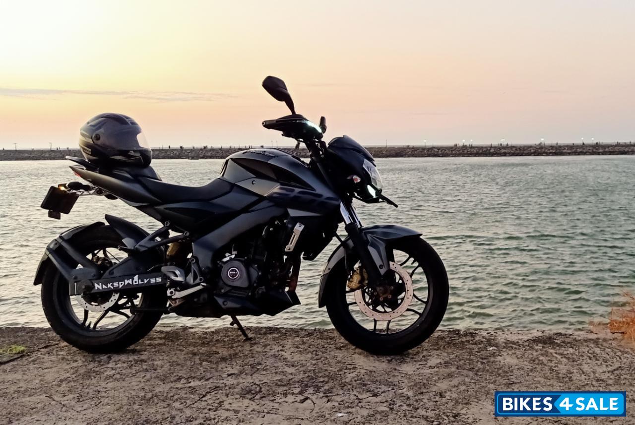 Bajaj Pulsar 200 NS