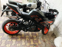 Black KTM RC 200 2020