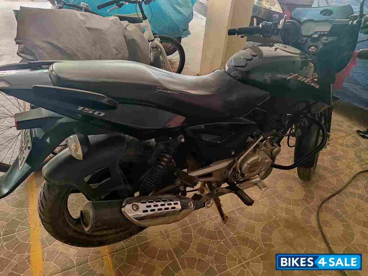 Black Bajaj Pulsar 150 DTSi