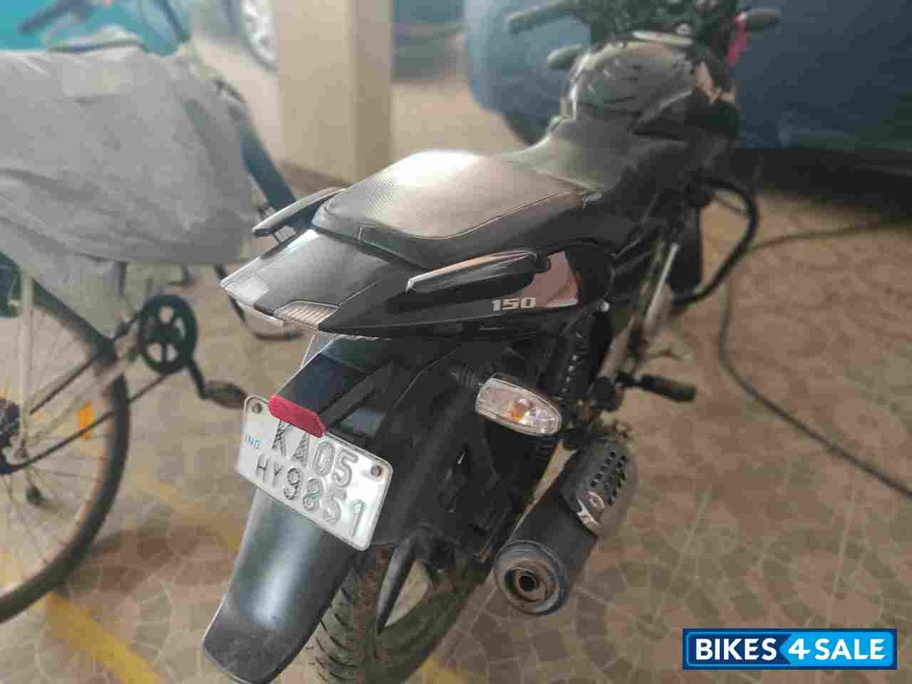 Black Bajaj Pulsar 150 DTSi