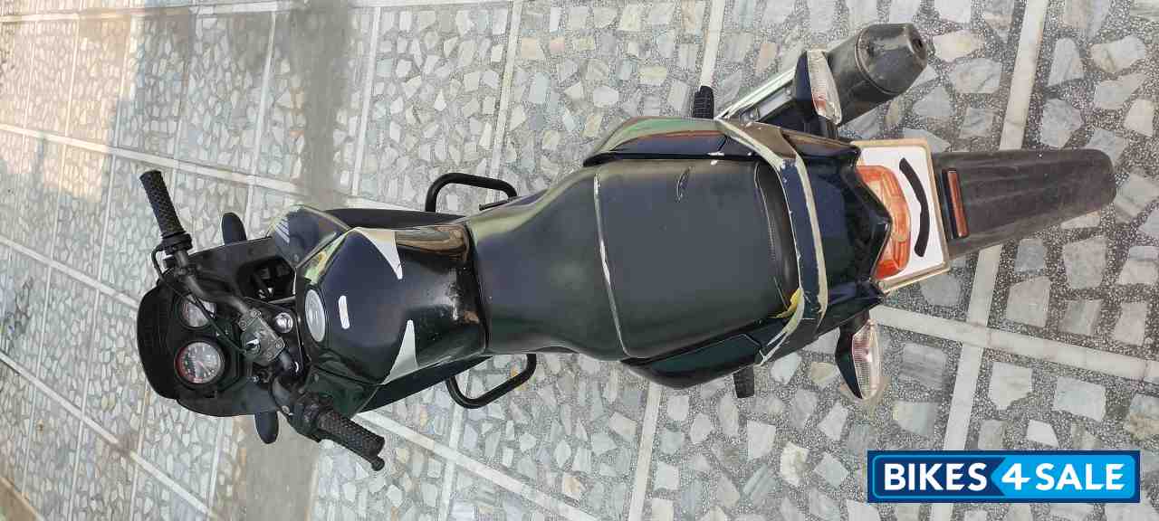 Black Honda CBF Stunner