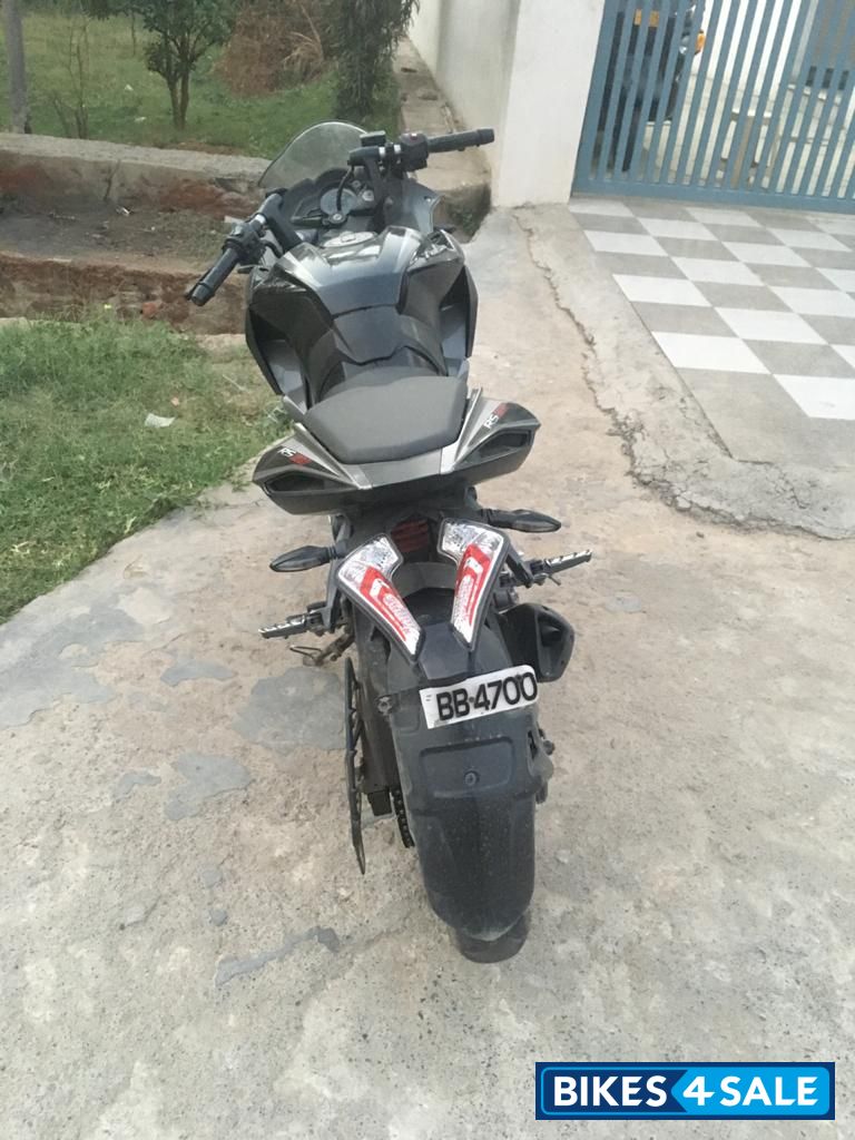 Bajaj Pulsar RS 200