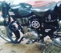Black Royal Enfield Classic 350 BS VI